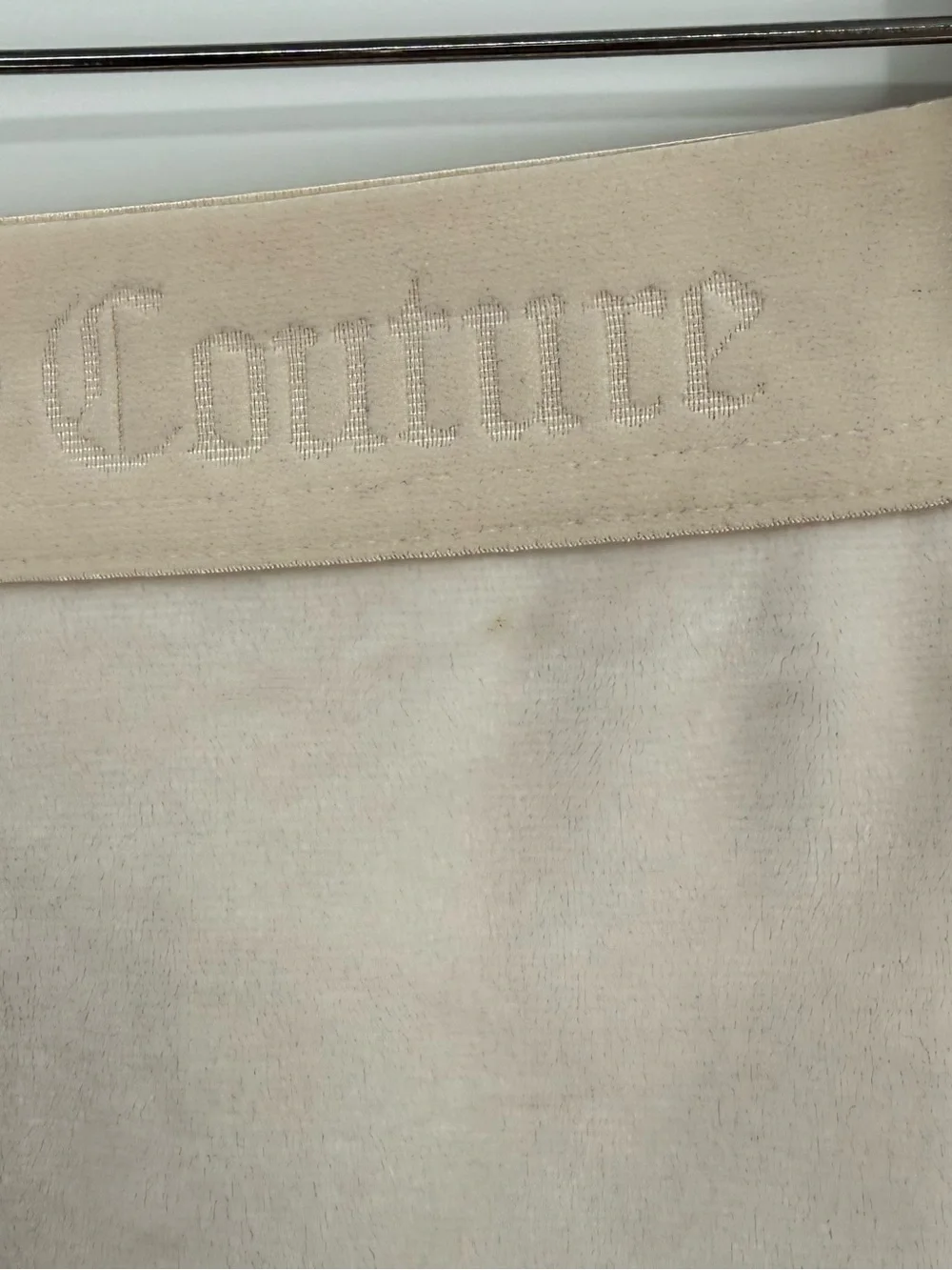 NWT Juicy Couture Velour Rhinestone Logo Shorts | Cream | Small